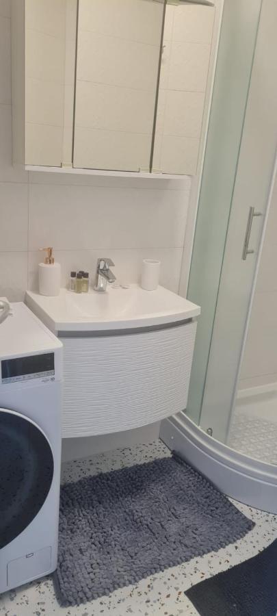 Elena - Studio Apartman Ičići Eksteriør bilde